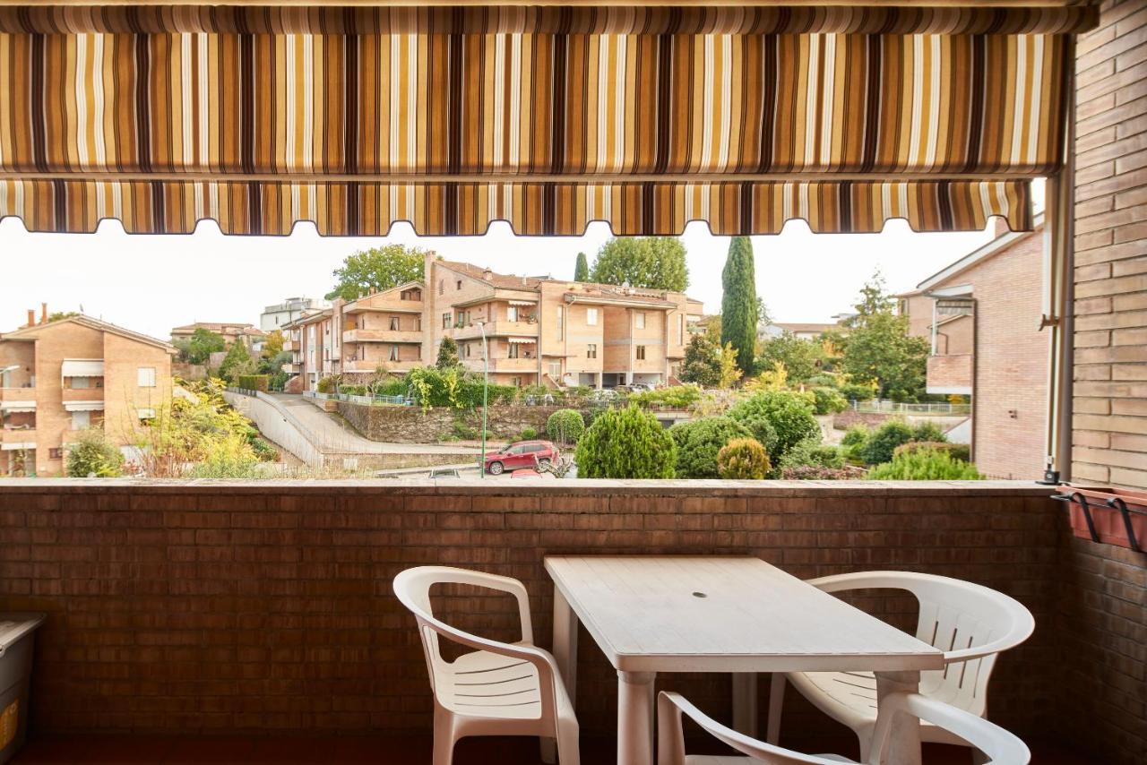 Little Brick House On Siena Hills With Balconies Appartement Buitenkant foto